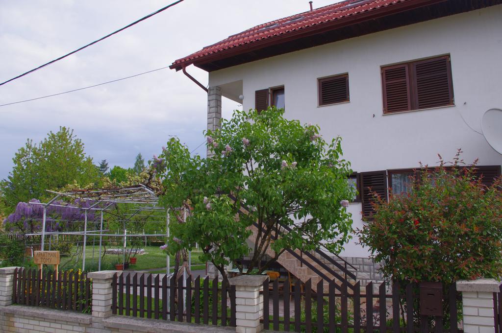 Apartment Tomy Slunj Extérieur photo